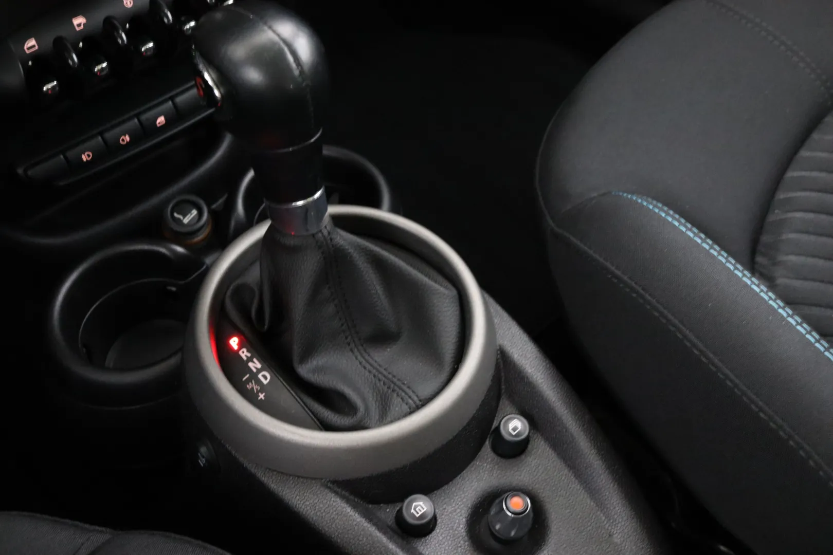 MINI Countryman FMO-581 carousel image