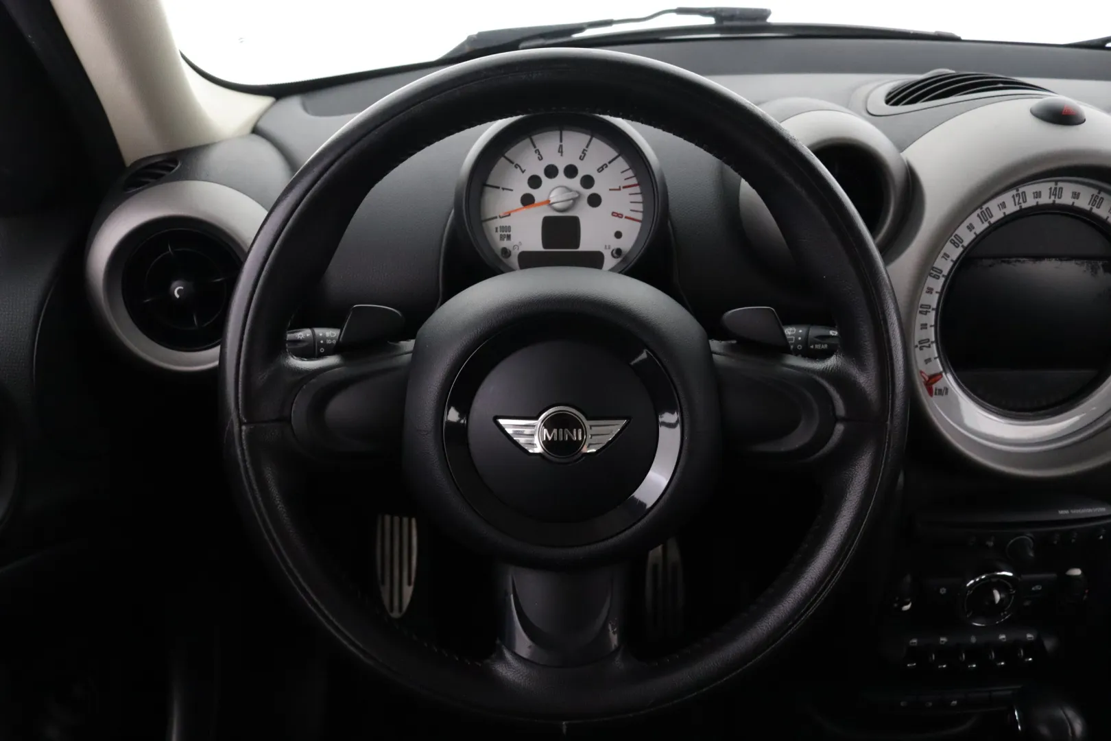 MINI Countryman FMO-581 carousel image