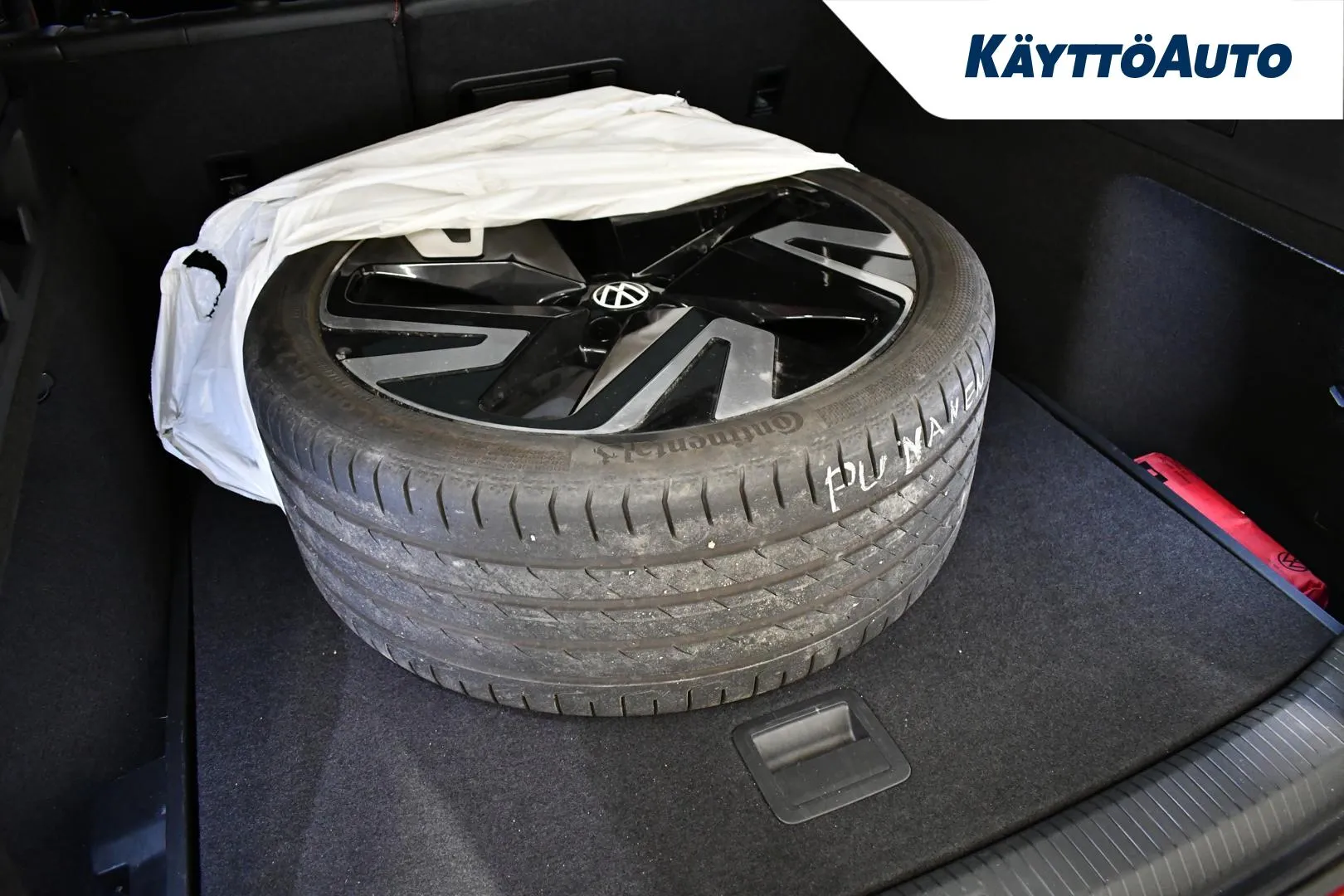 VOLKSWAGEN ID.7 FSS-780 carousel image