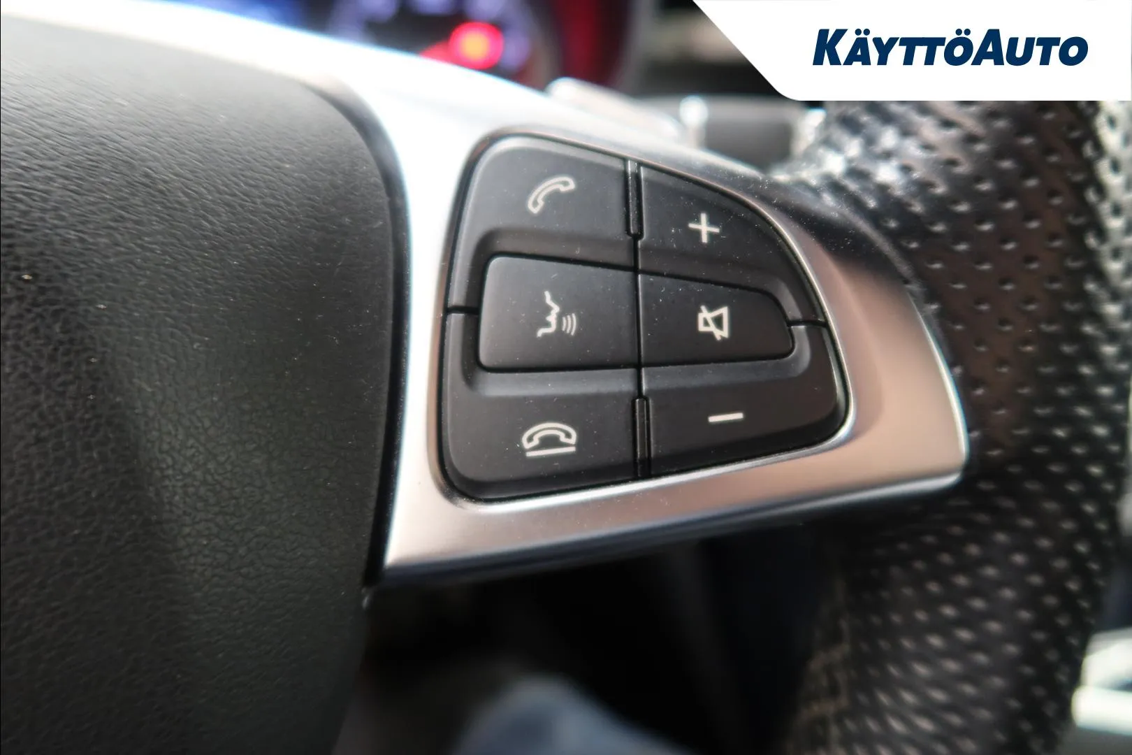 MERCEDES-BENZ C XNT-661 carousel image