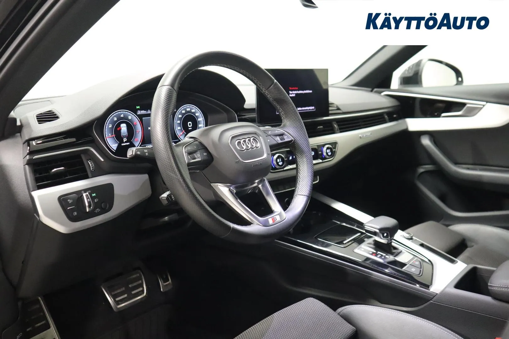 AUDI A4 OZT-252 carousel image