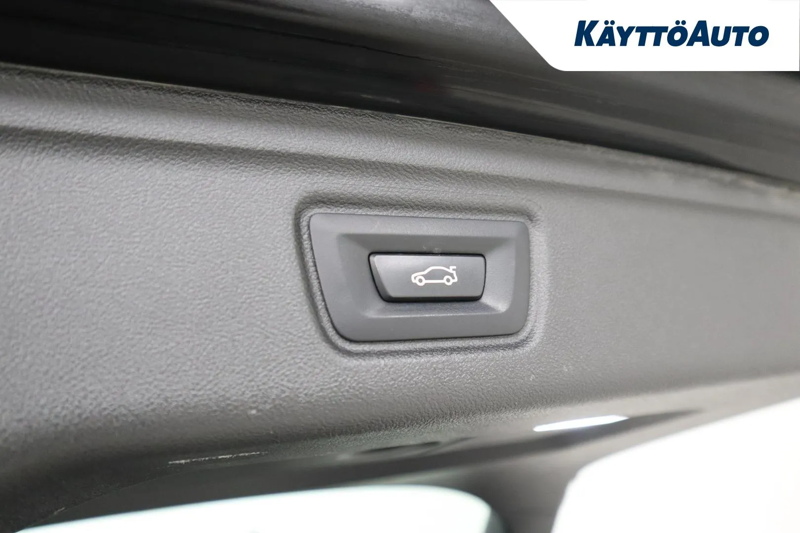 BMW 320 NMP-754 carousel image