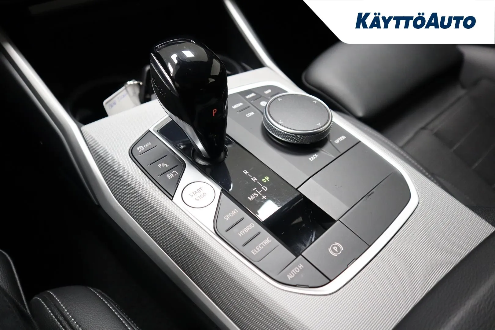 BMW 320 NMP-754 carousel image