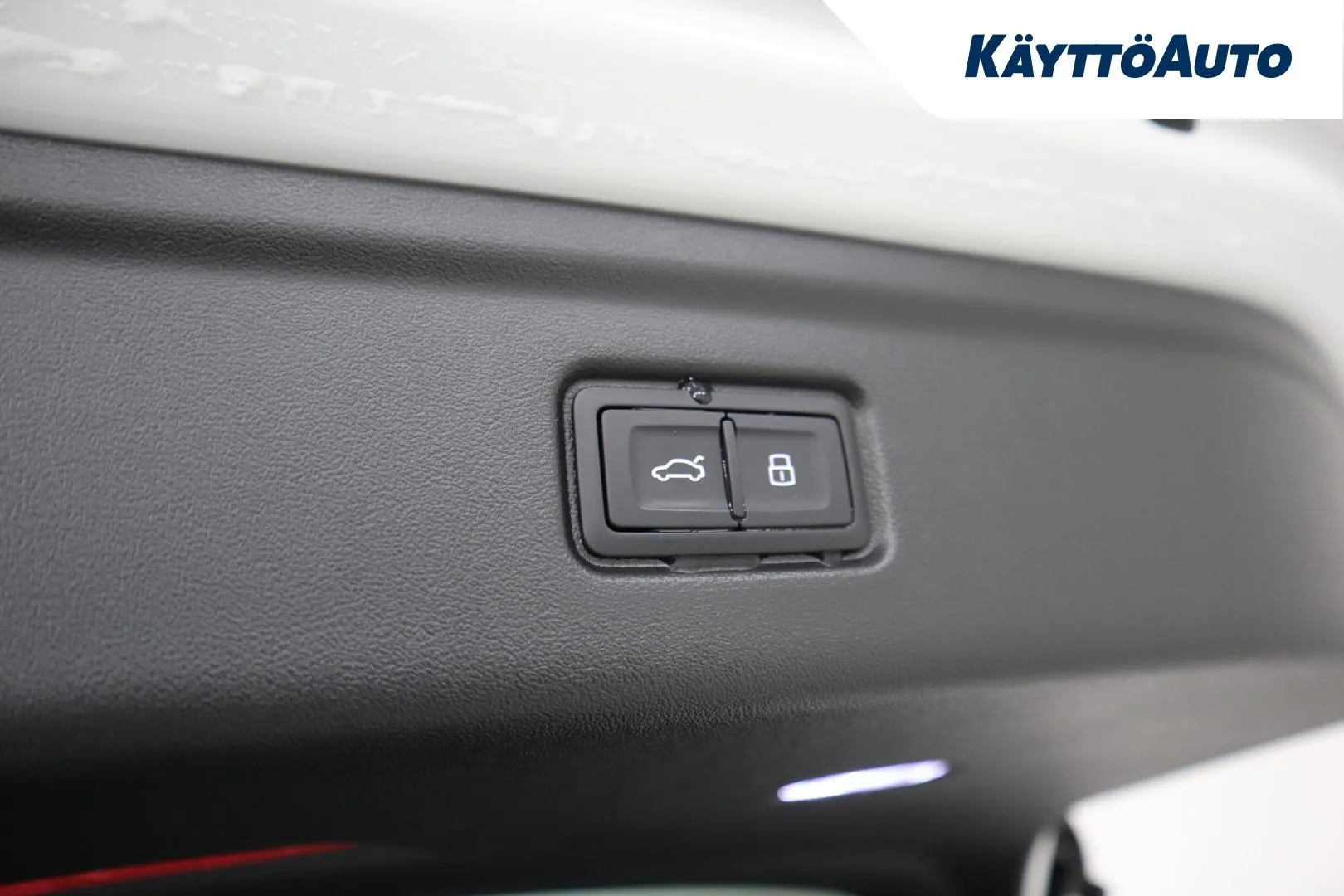 AUDI S6 e-tron SZK-266 carousel image