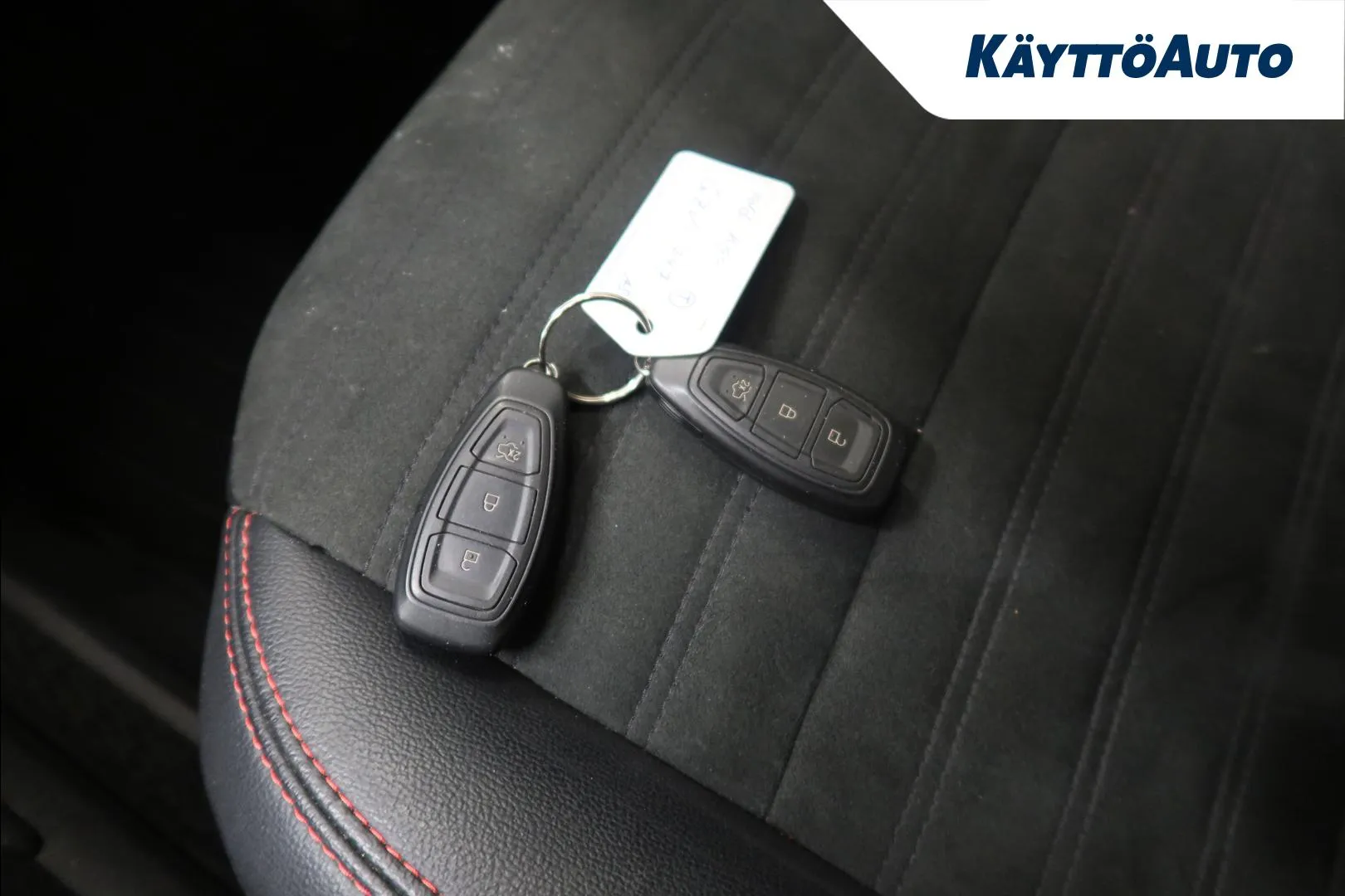 FORD Kuga GZV-747 carousel image