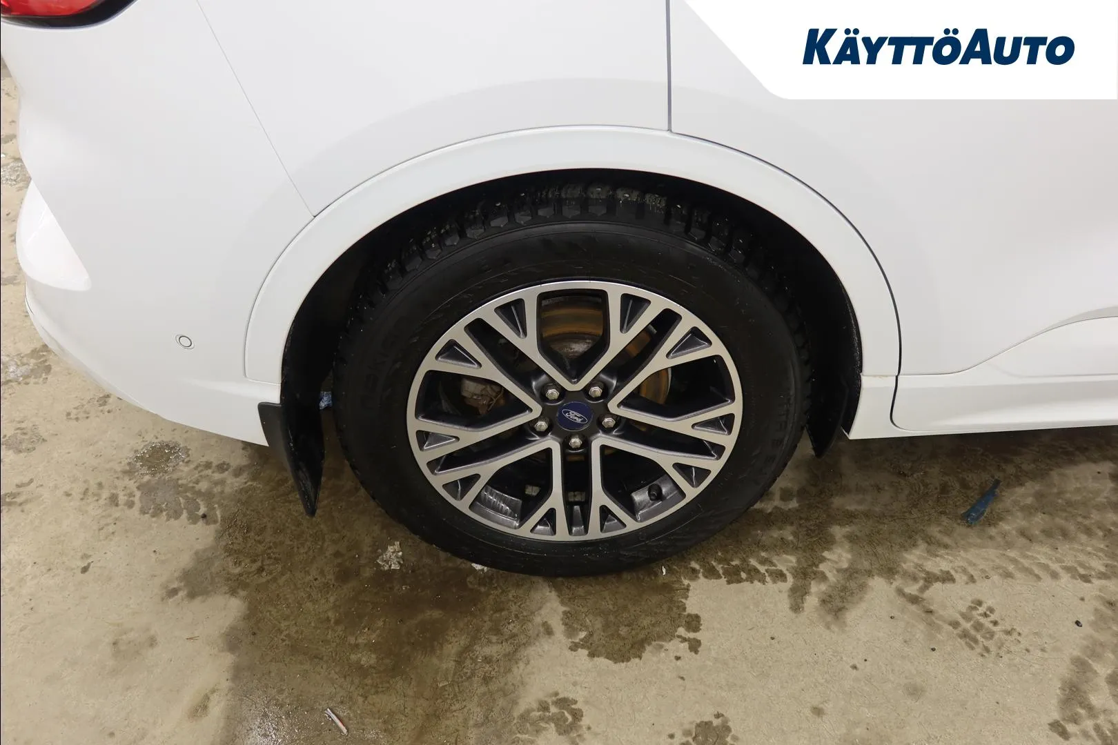 FORD Kuga GZV-747 carousel image