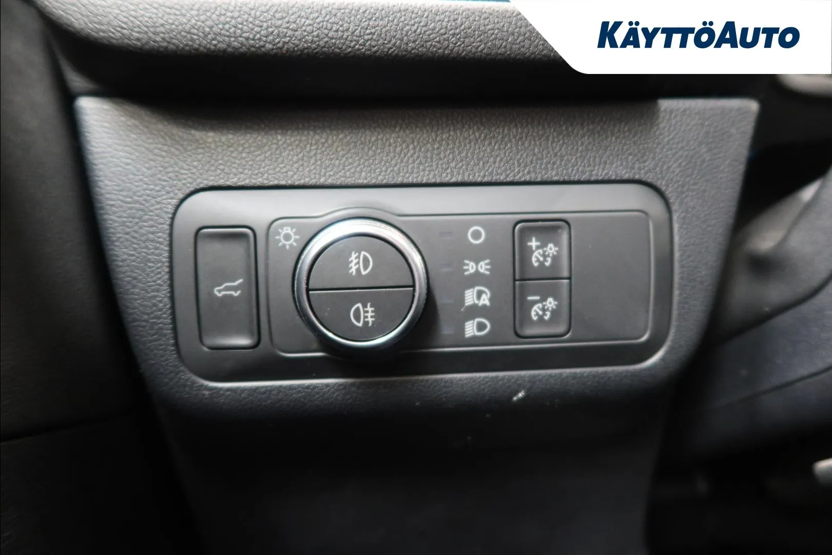 FORD Kuga GZV-747 carousel image