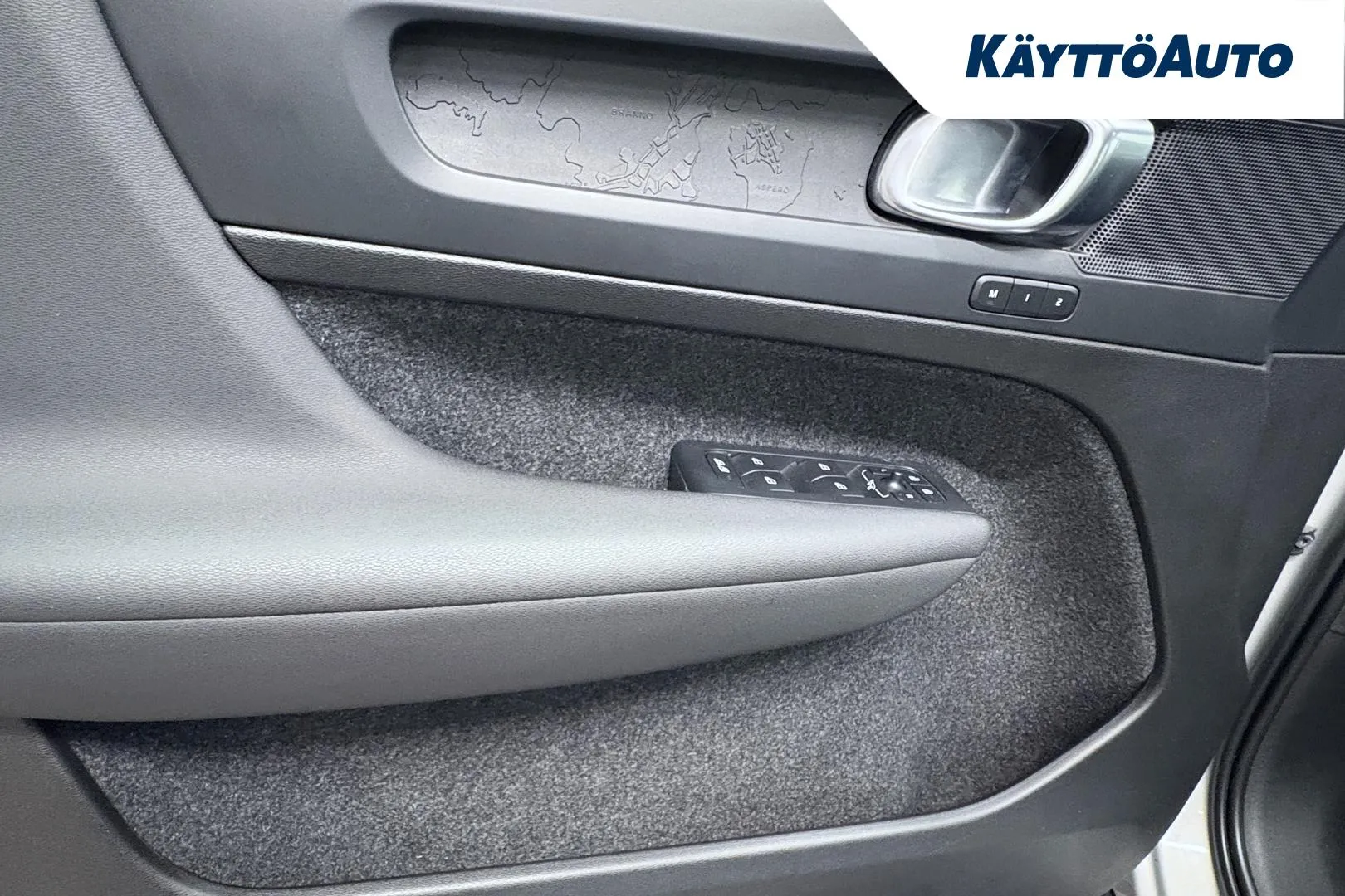 VOLVO XC40 ZOT-112 carousel image