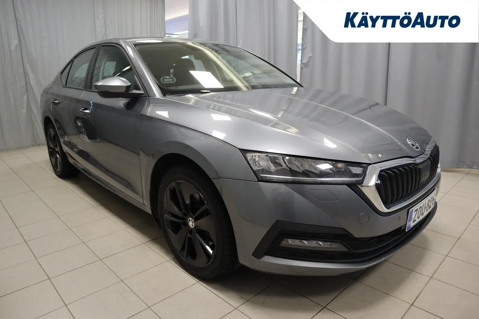 SKODA Octavia ZOU-826 carousel image