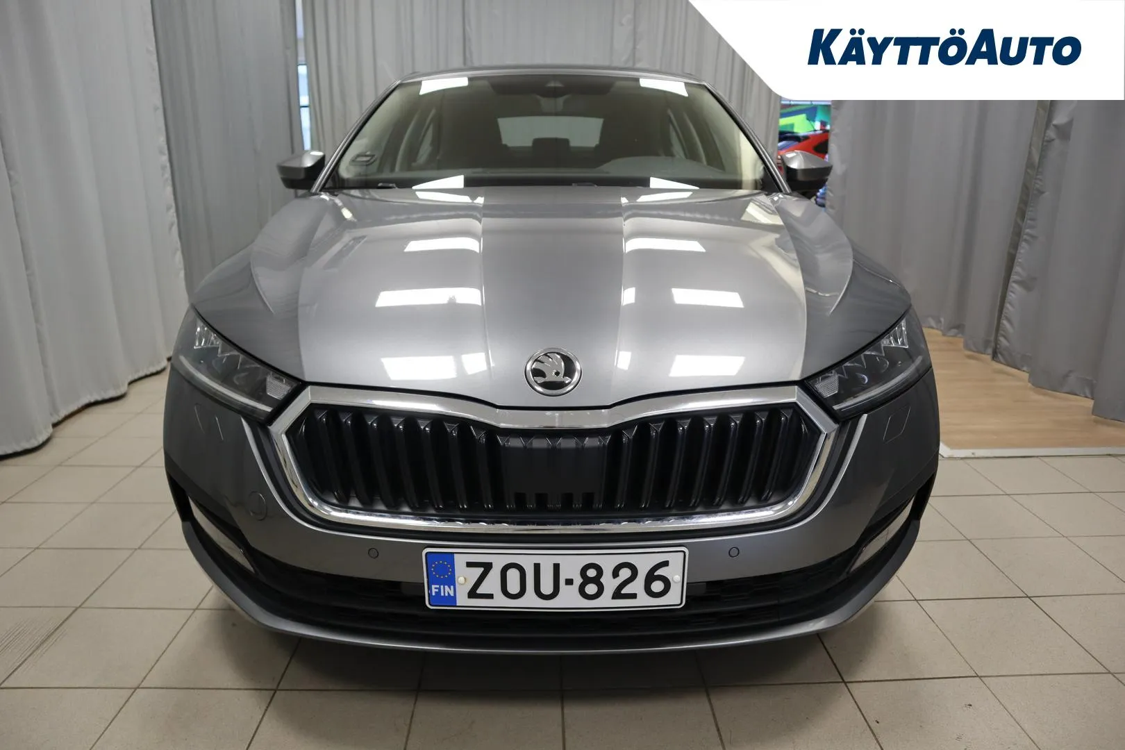 SKODA Octavia ZOU-826 carousel image