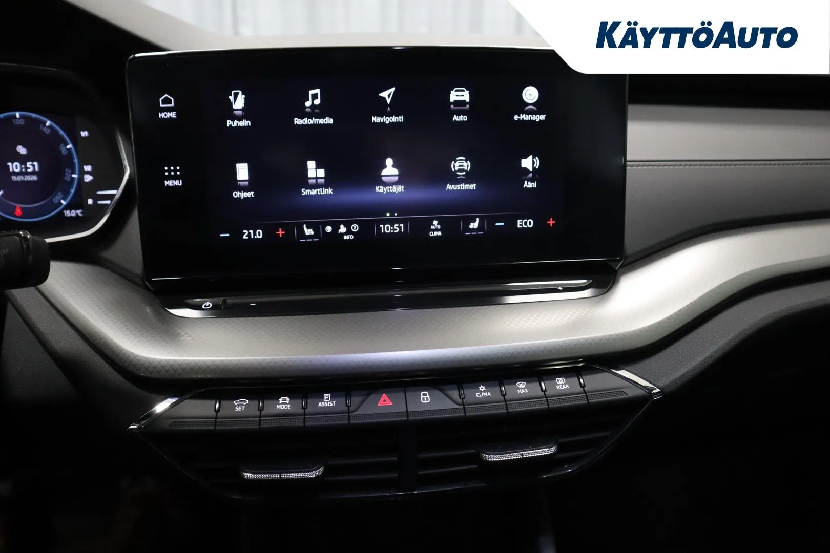 SKODA Octavia ZOU-826 carousel image