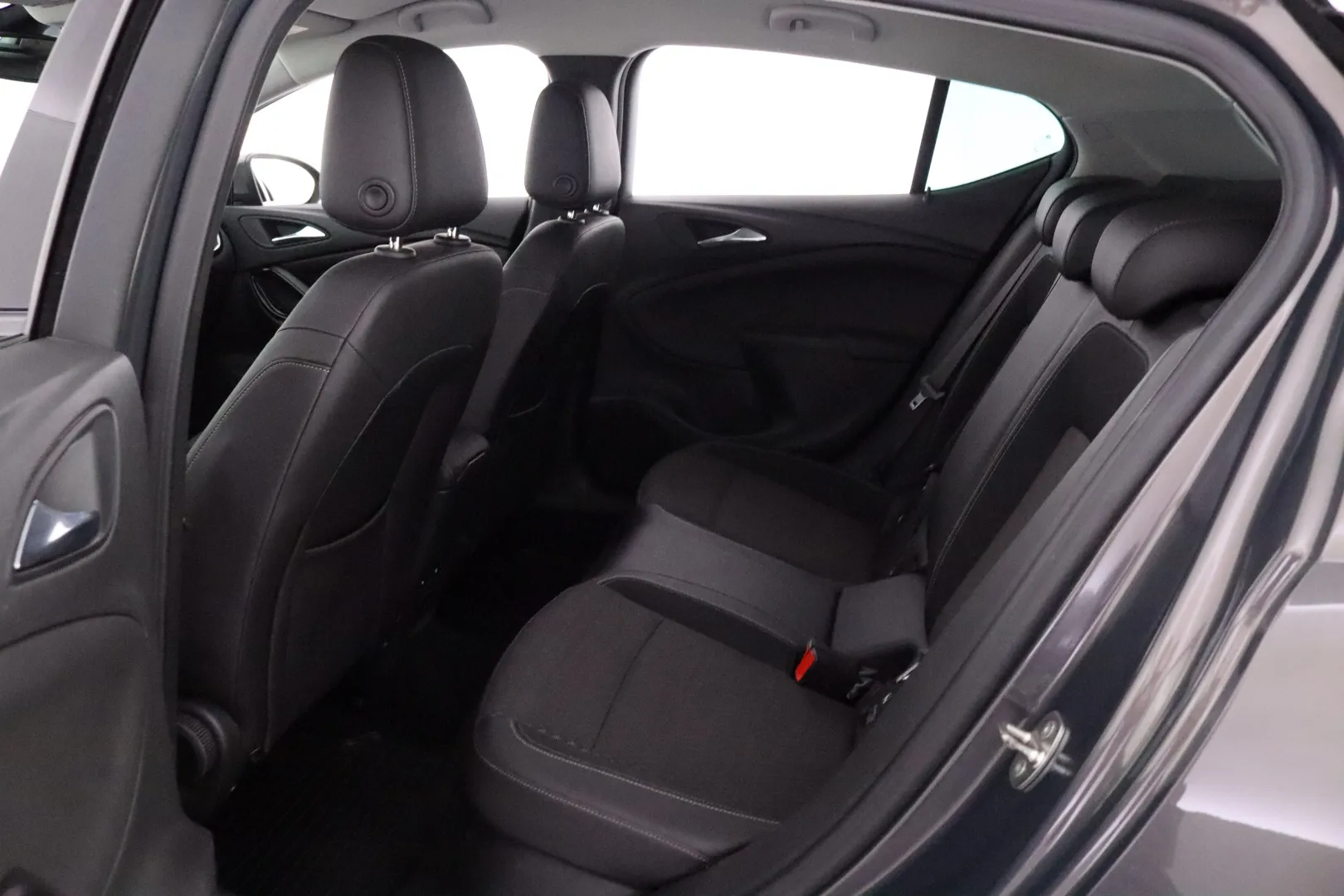 OPEL Astra SNP-415 carousel image