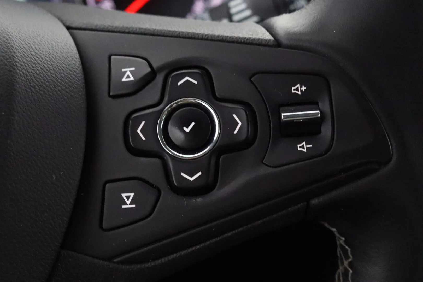 OPEL Astra SNP-415 carousel image