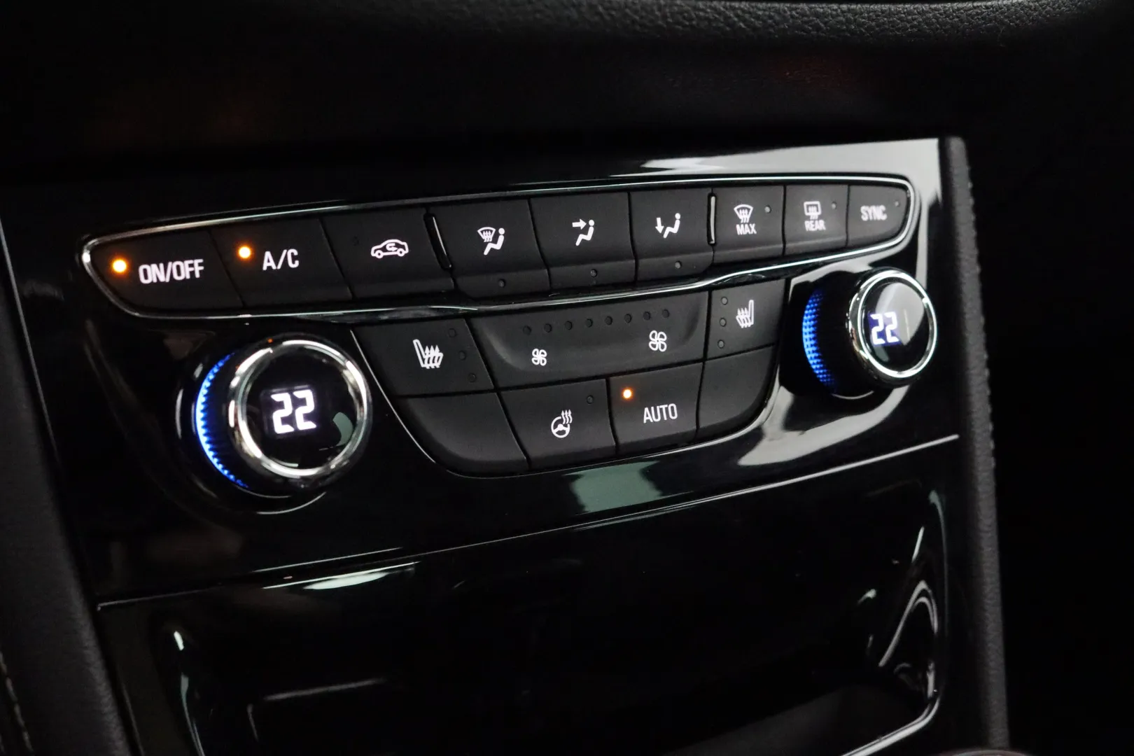 OPEL Astra SNP-415 carousel image