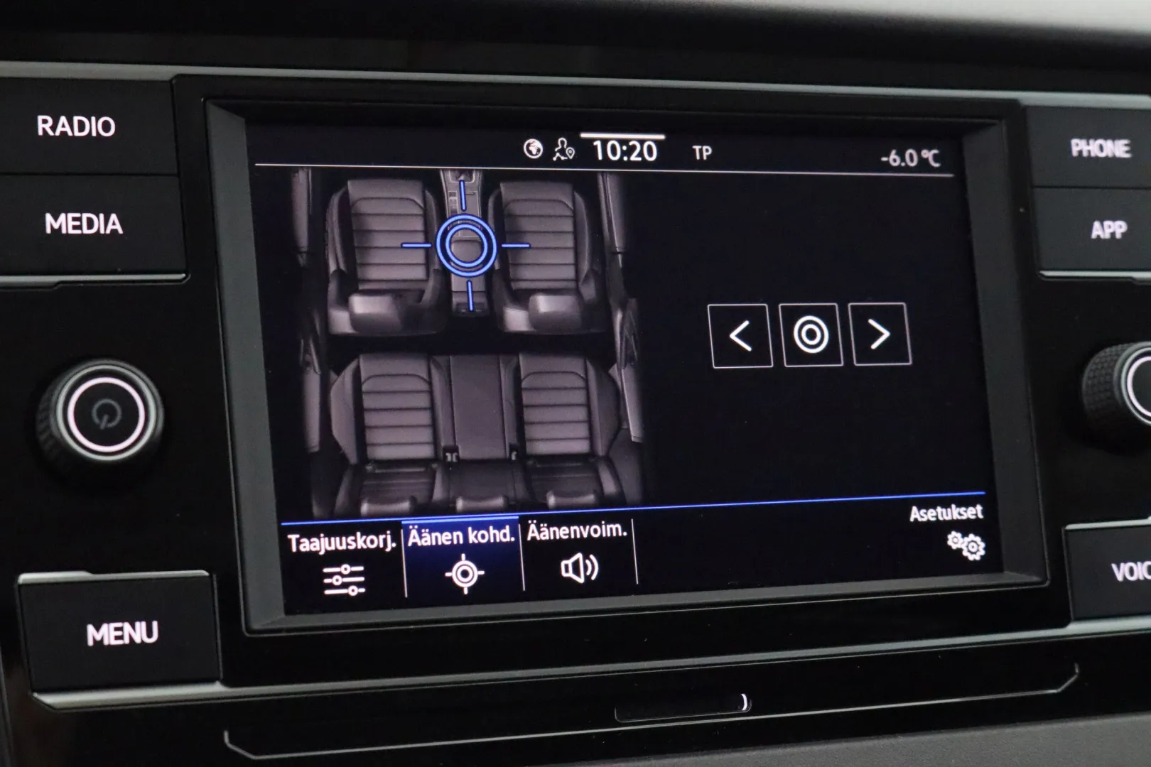 VOLKSWAGEN Transporter YXS-252 carousel image