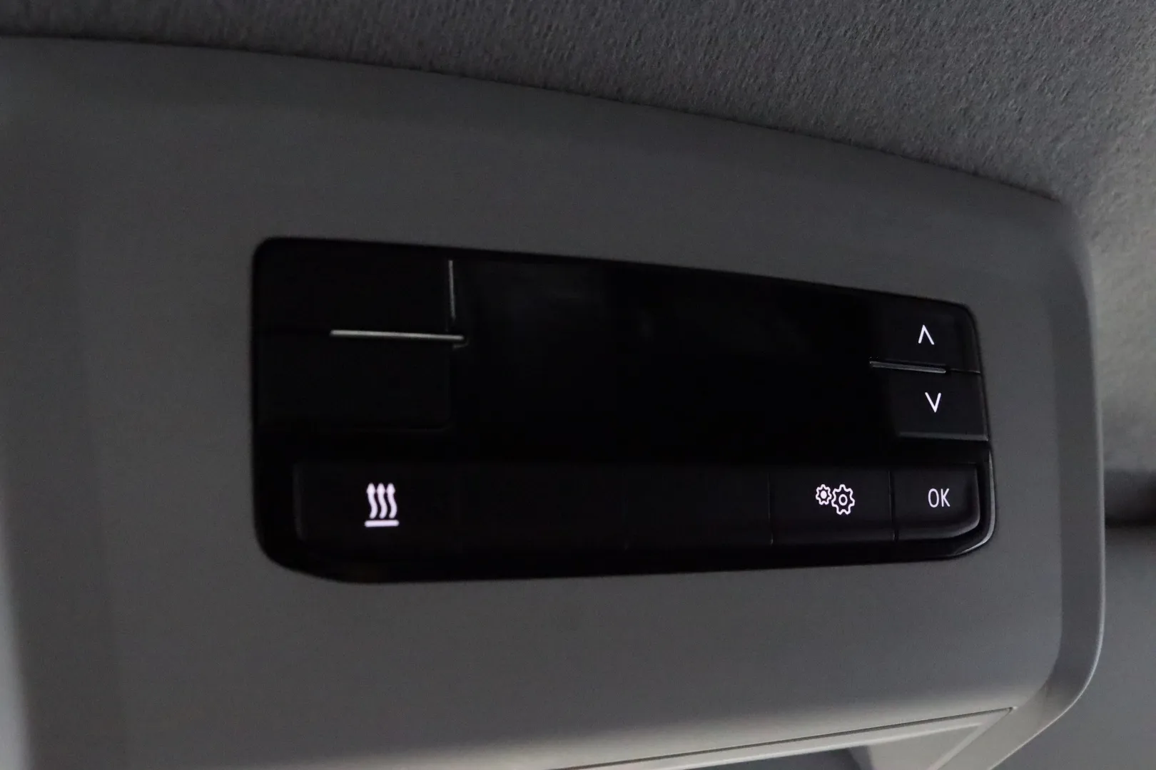 VOLKSWAGEN Transporter YXS-252 carousel image