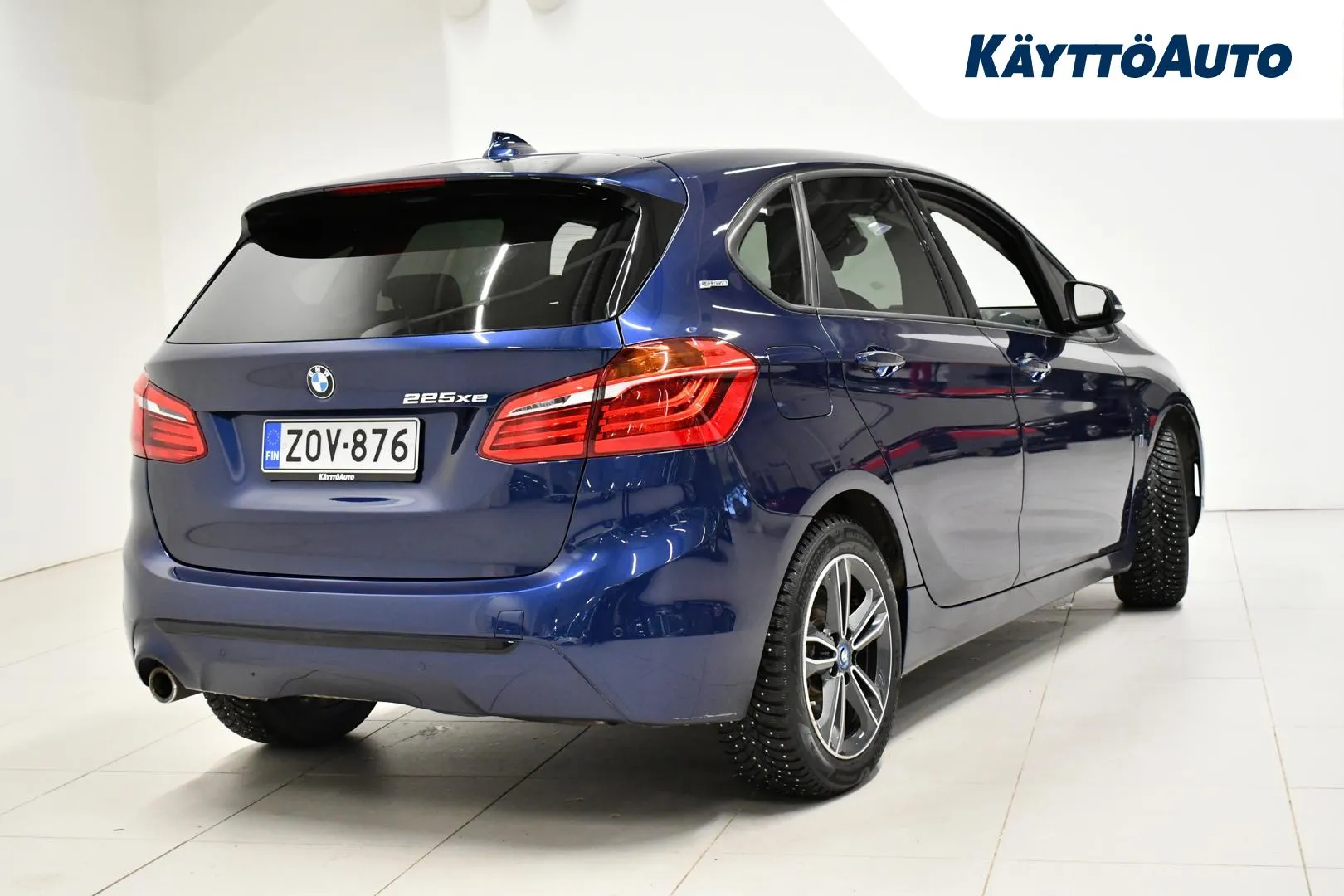 BMW 225 ZOV-876 carousel image