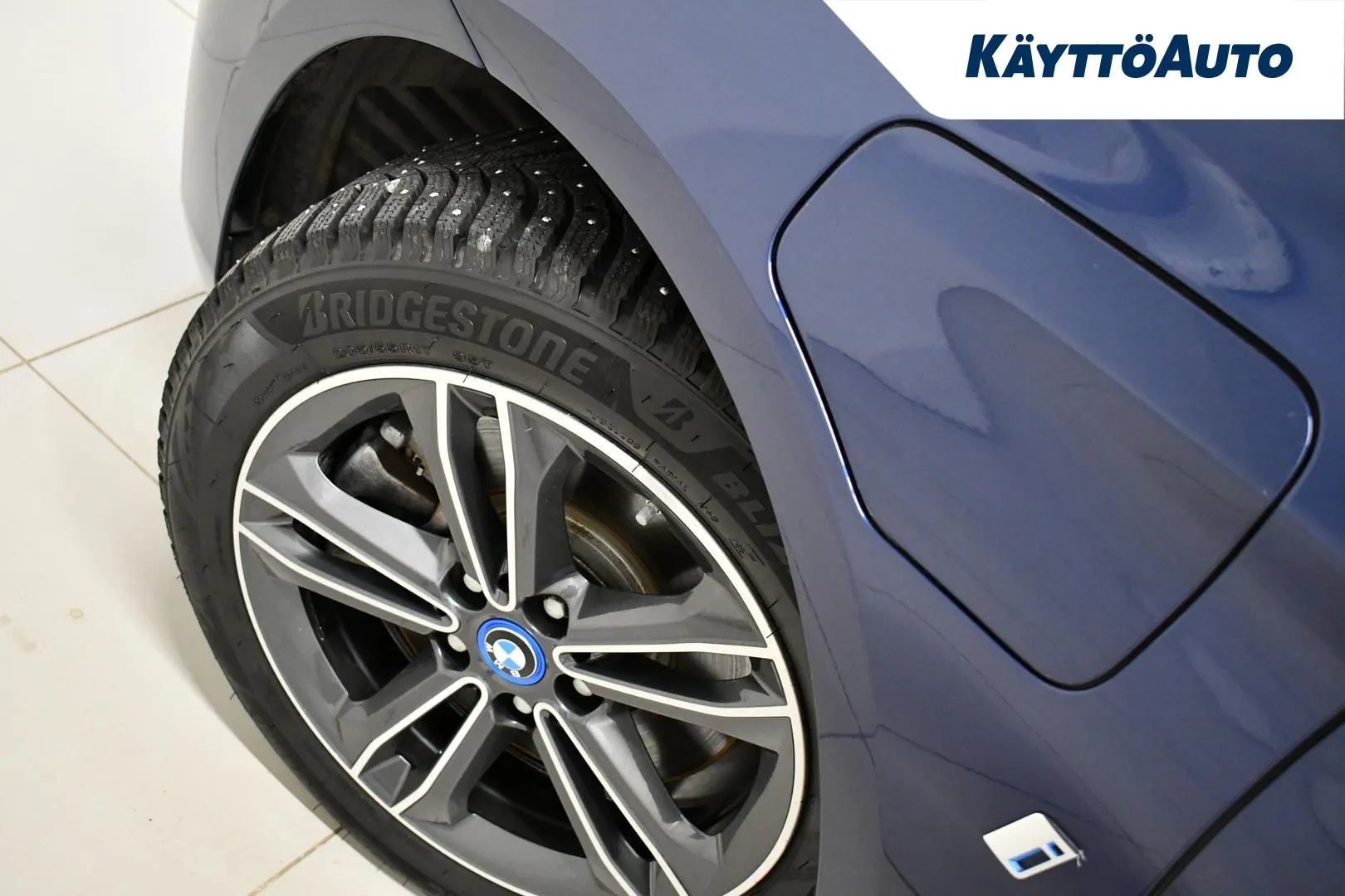 BMW 225 ZOV-876 carousel image