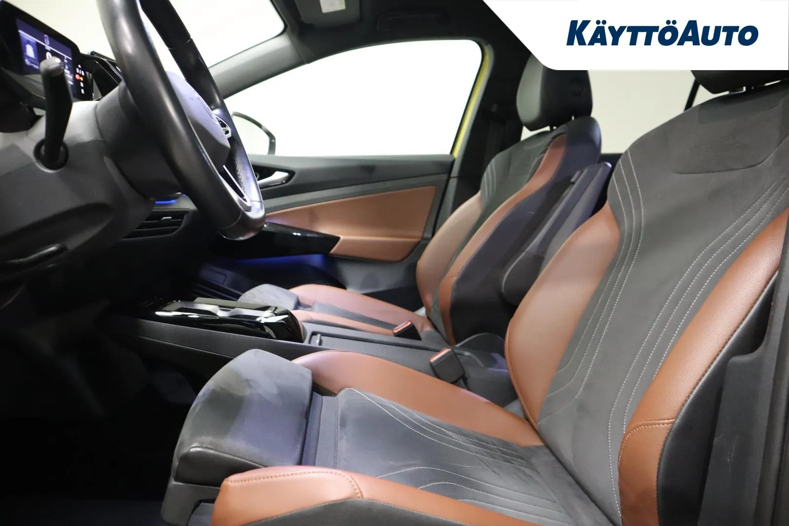 VOLKSWAGEN ID.4 KVZ-422 carousel image