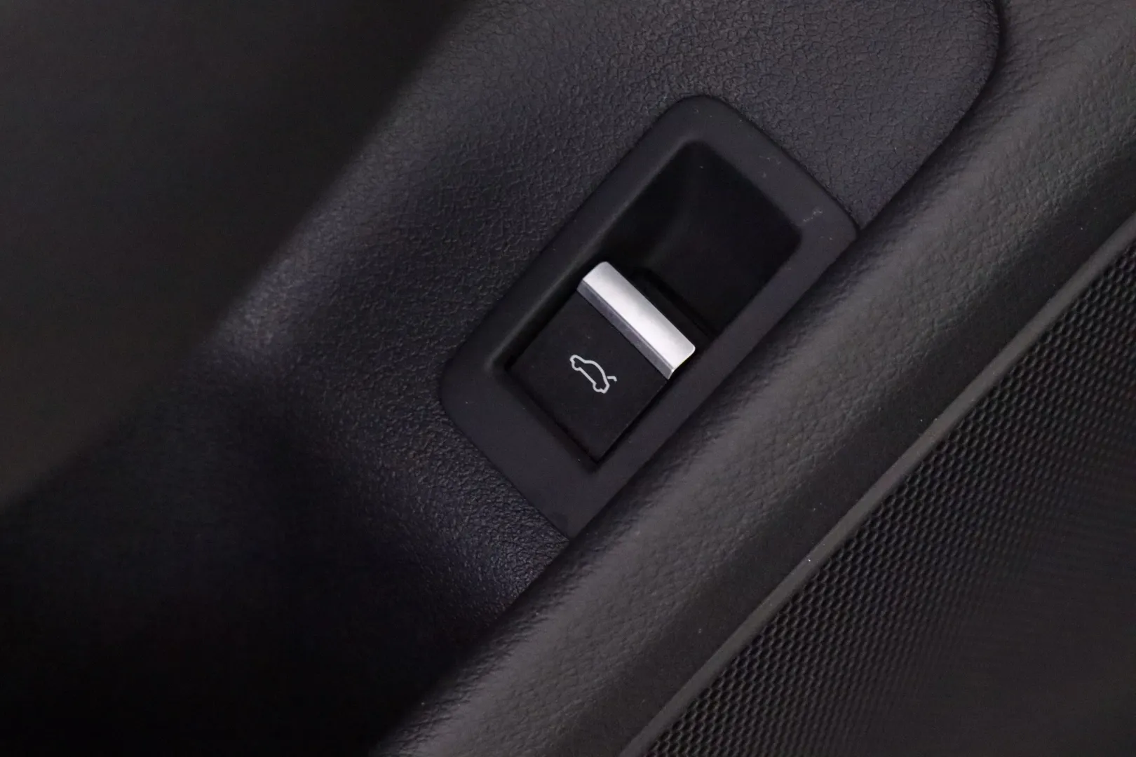 AUDI A4 allroad quattro SMN-263 carousel image