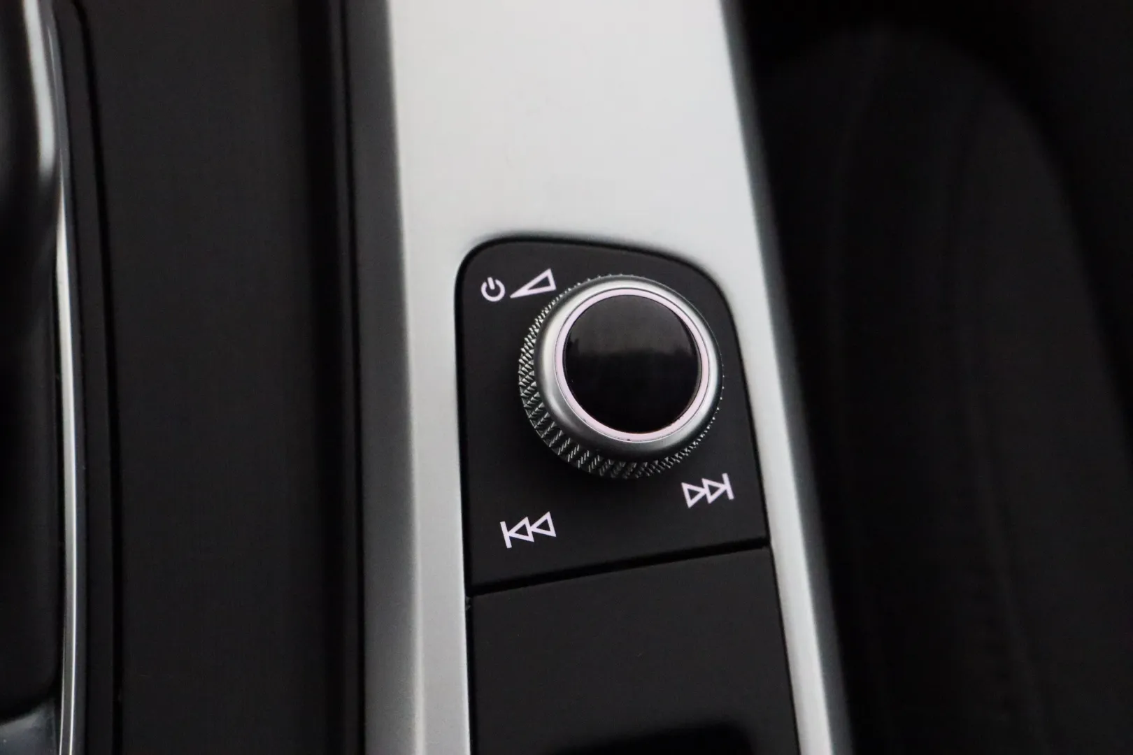 AUDI A4 allroad quattro SMN-263 carousel image