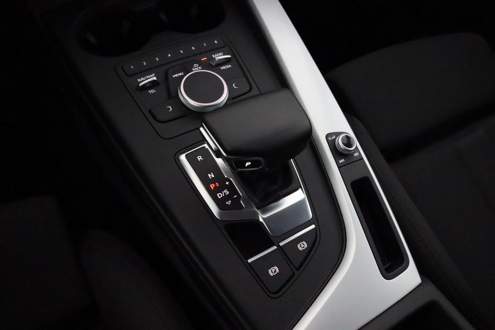 AUDI A4 allroad quattro SMN-263 carousel image