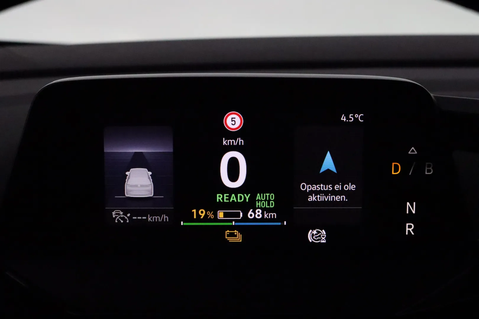 VOLKSWAGEN ID.4 XXJ-136 carousel image