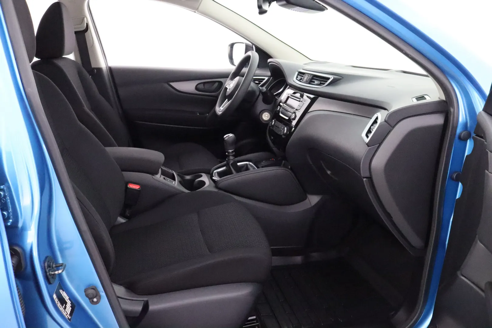 NISSAN Qashqai XOL-980 carousel image