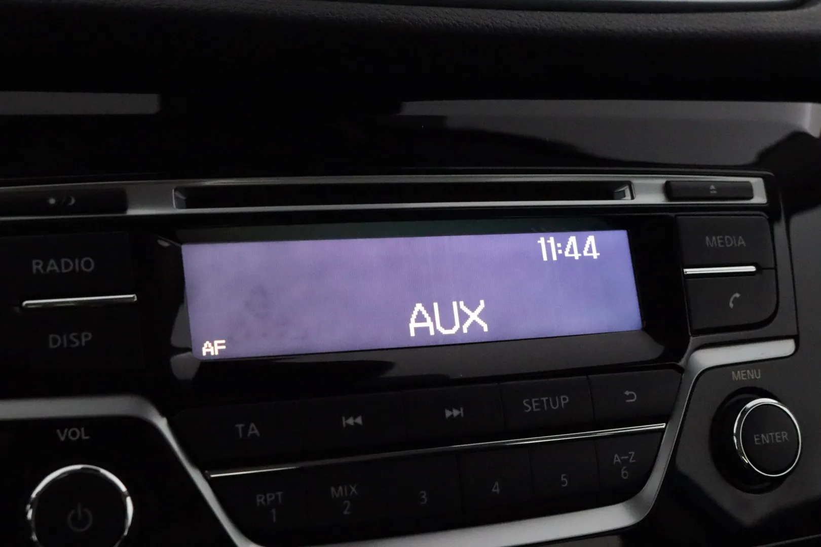 NISSAN Qashqai XOL-980 carousel image