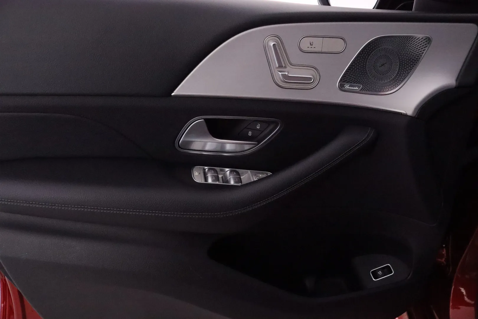 MERCEDES-BENZ GLE ZNT-606 carousel image