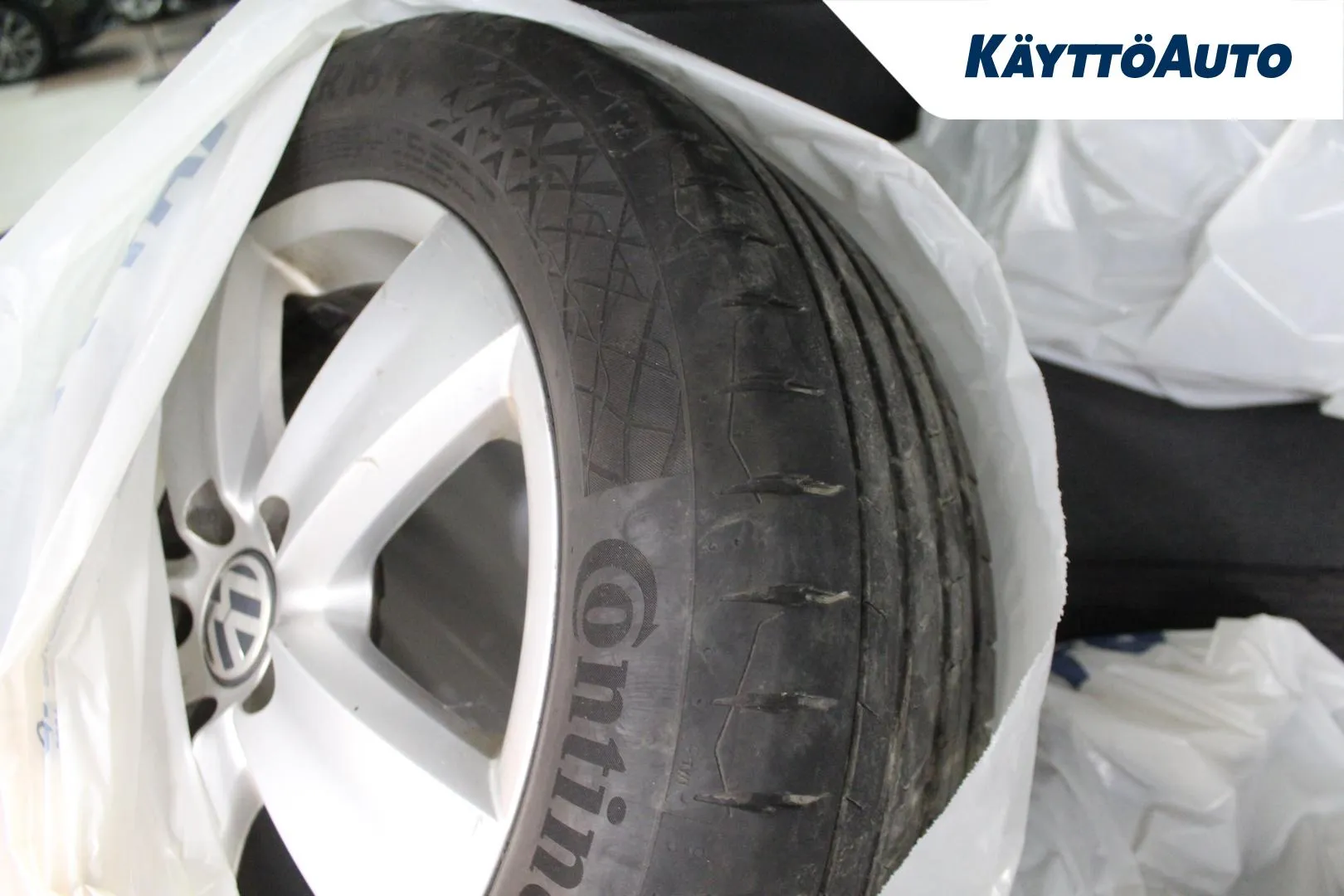 VOLKSWAGEN Caddy Maxi YHM-462 carousel image