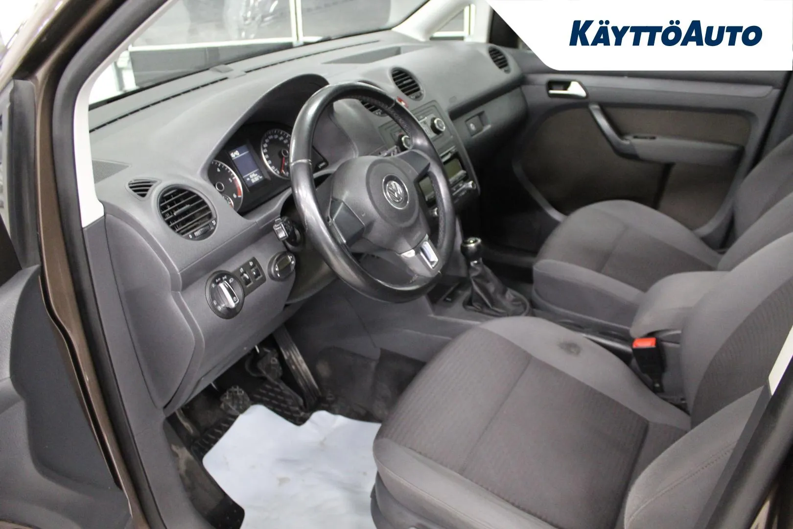 VOLKSWAGEN Caddy Maxi YHM-462 carousel image