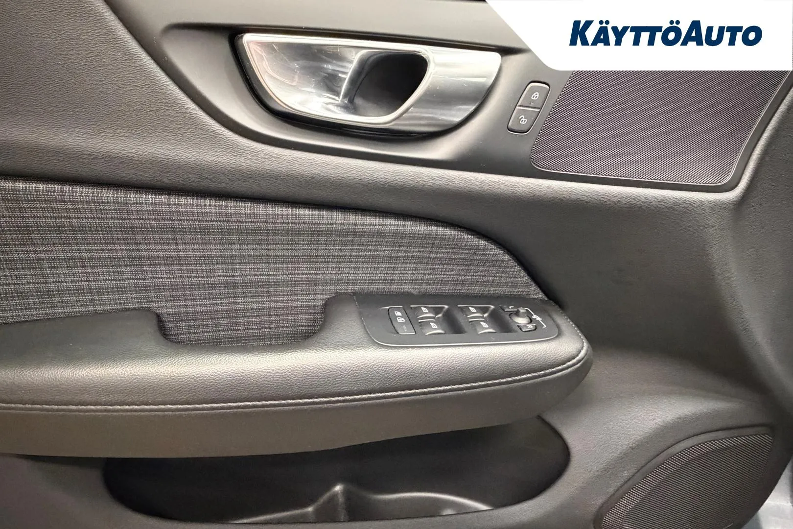 VOLVO V60 FRI-483 carousel image