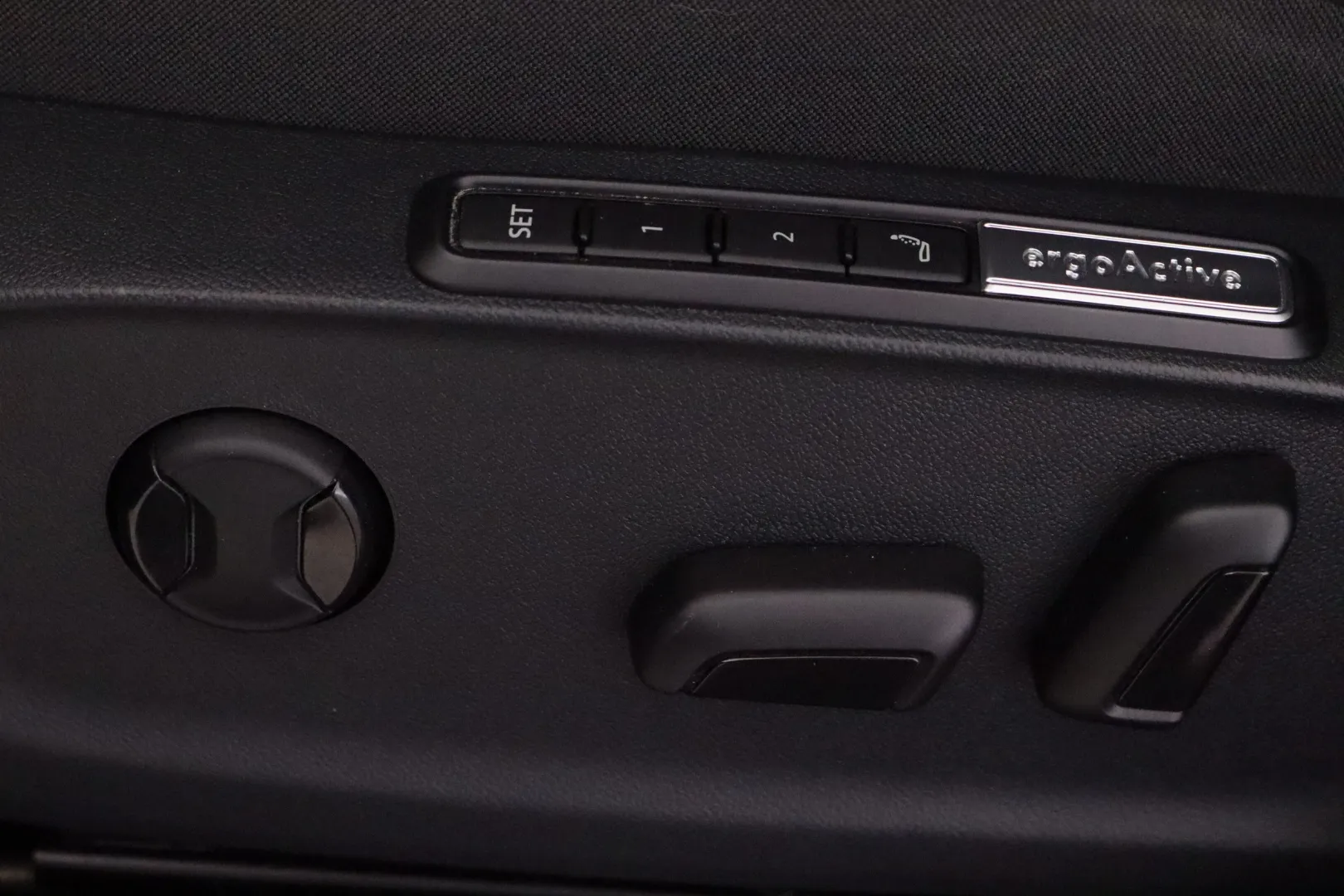 VOLKSWAGEN ID.7 JNJ-751 carousel image