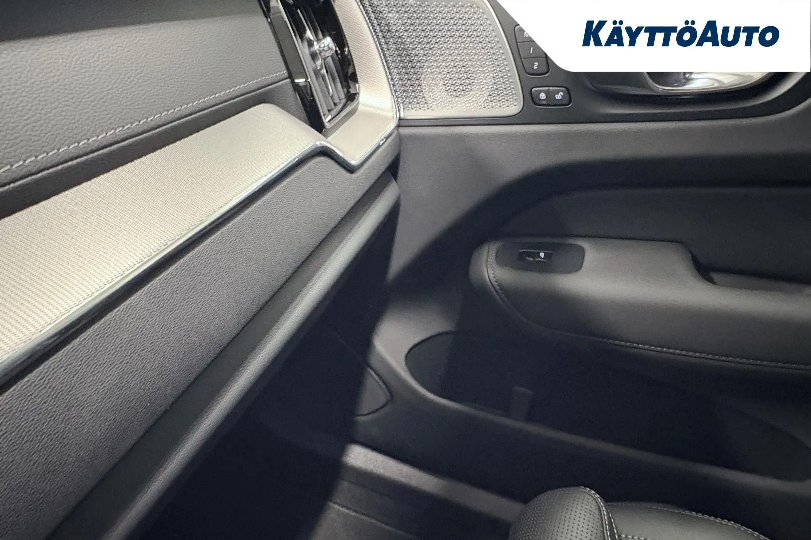 Volvo XC60 ISV-593 carousel image