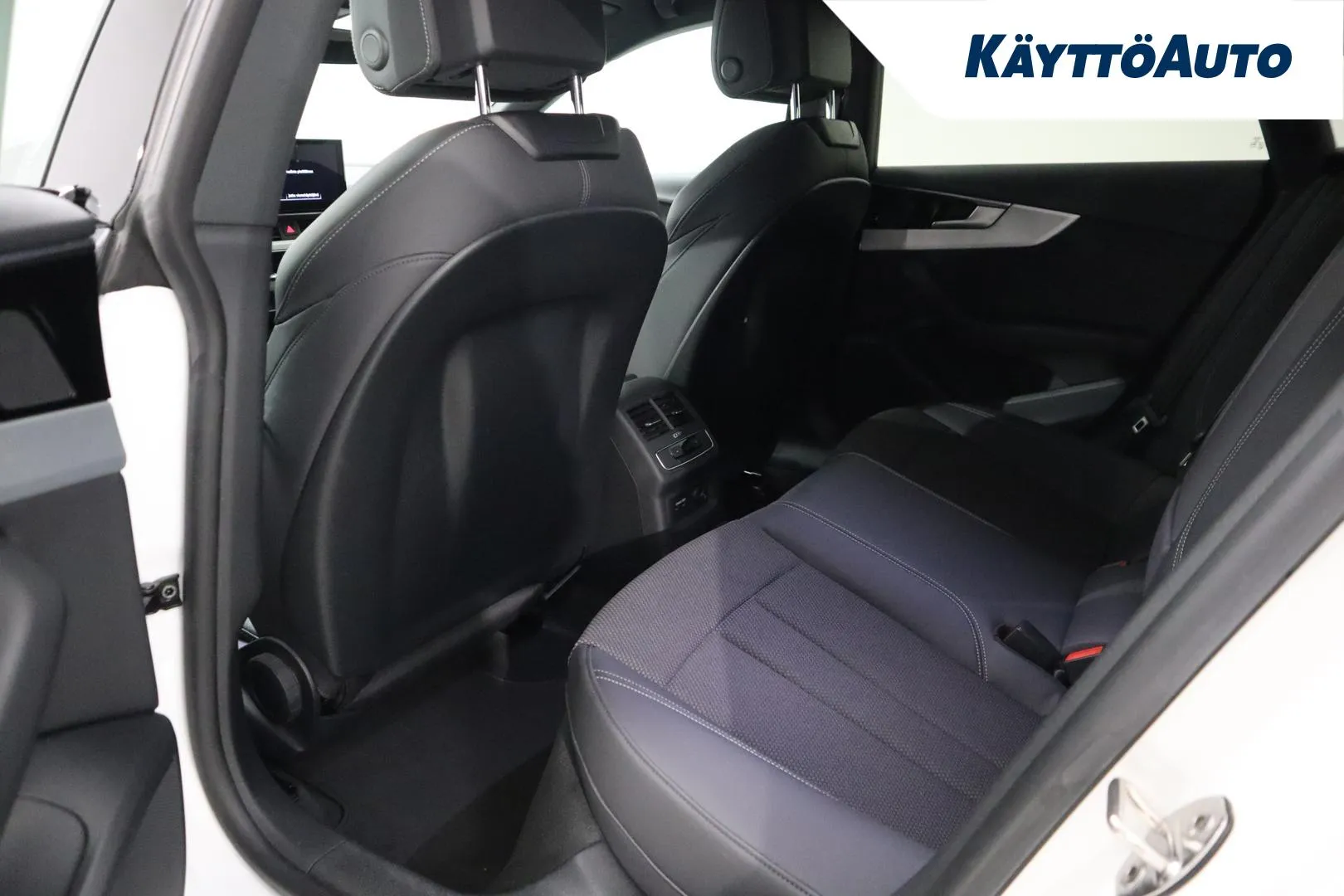 AUDI A5 IPE-869 carousel image