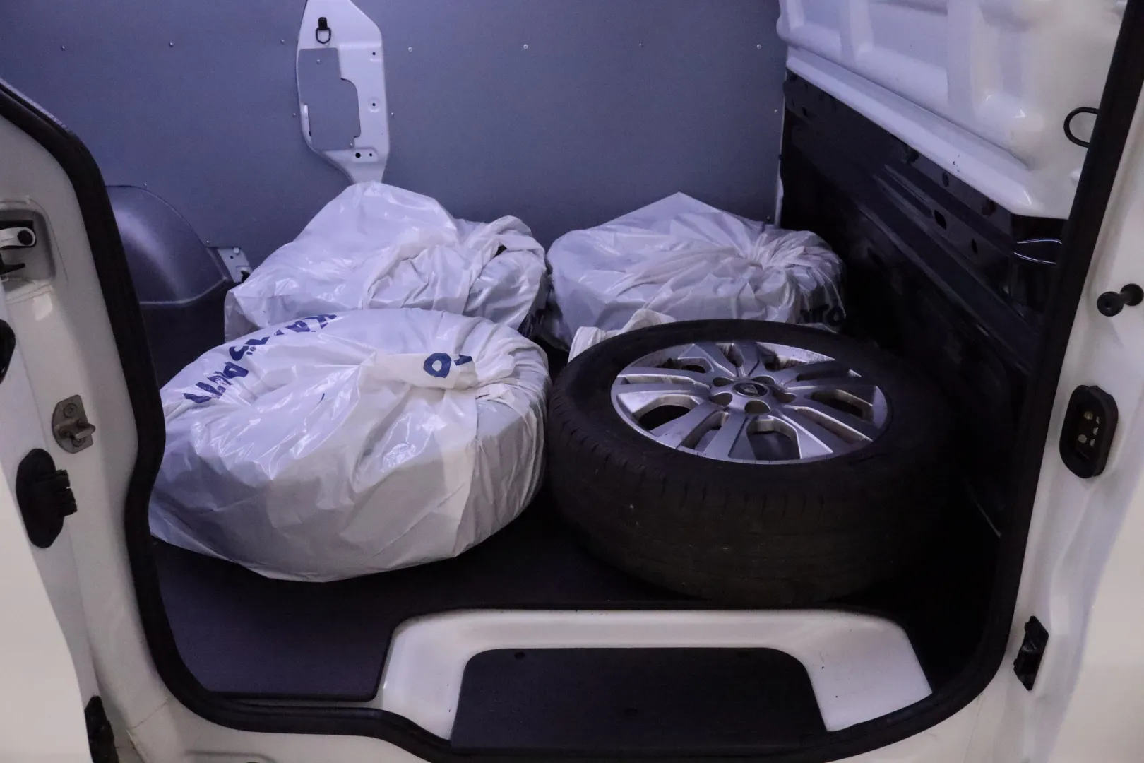 RENAULT Trafic MOK-258 carousel image