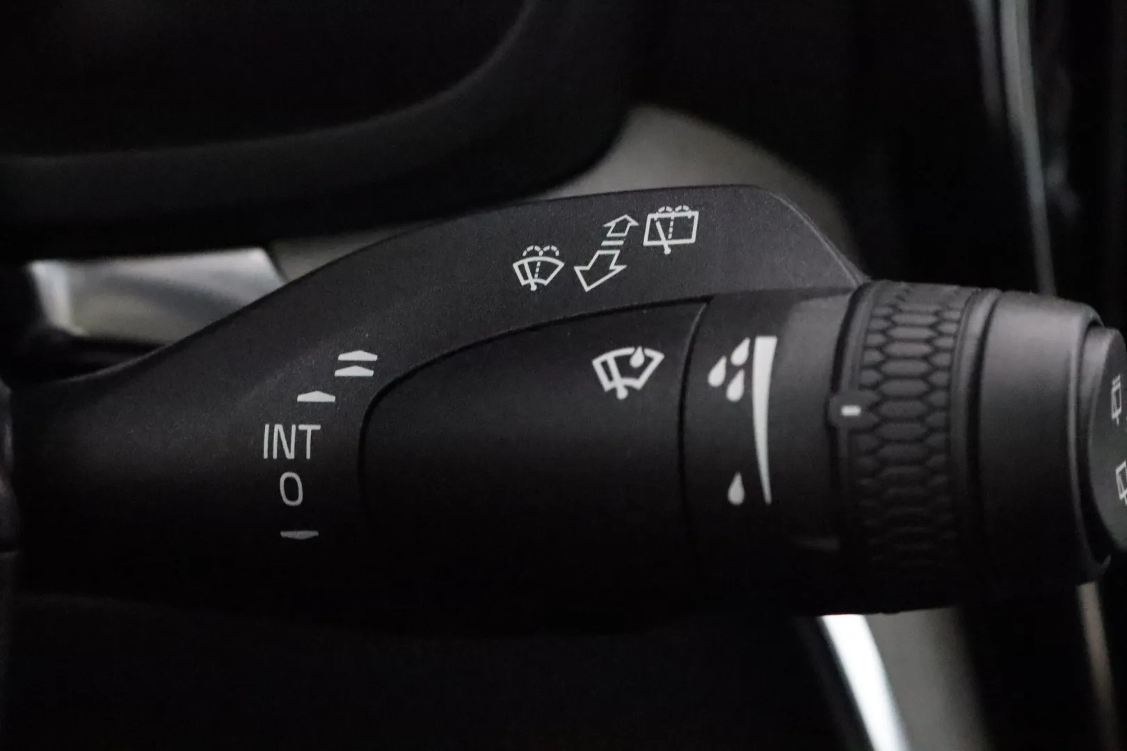 VOLVO V60 ZNU-176 carousel image