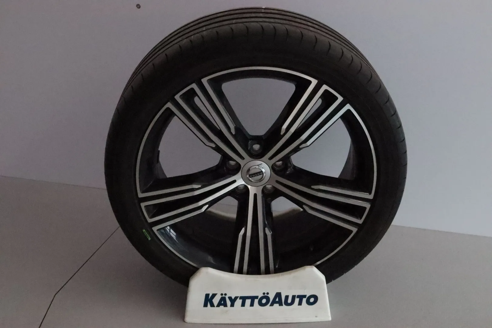 VOLVO V60 ZNU-176 carousel image