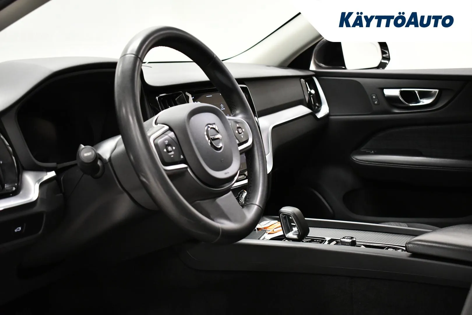 VOLVO V60 GPF-849 carousel image