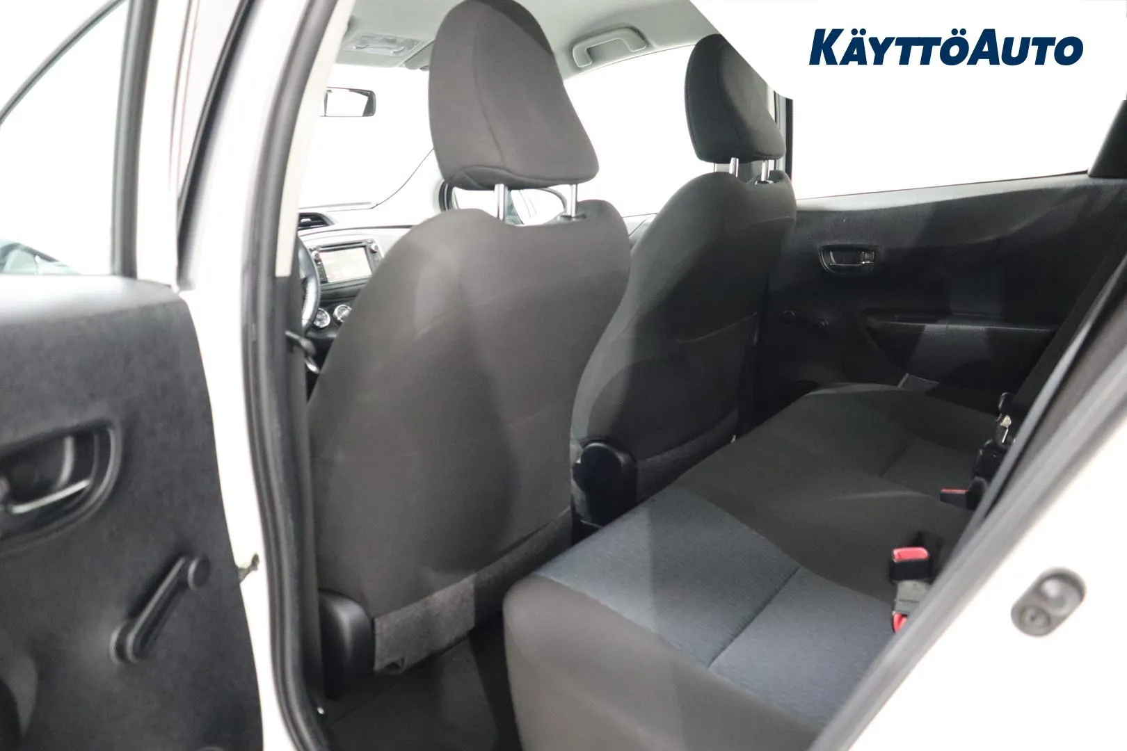 TOYOTA Yaris NIR-405 carousel image