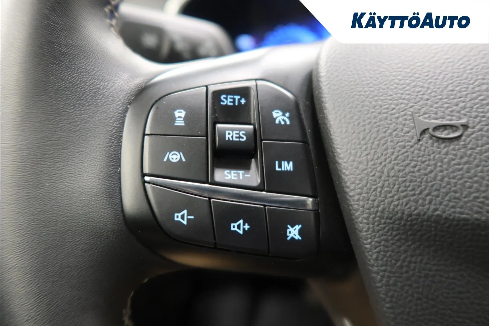 FORD Kuga NMR-937 carousel image