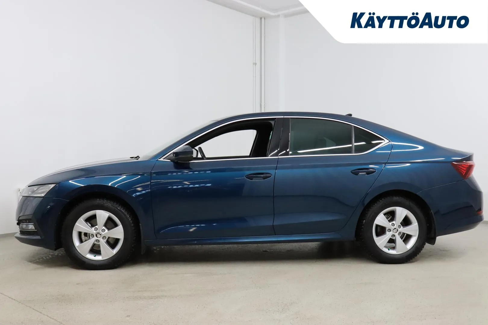 Skoda Octavia CPX-547 carousel image