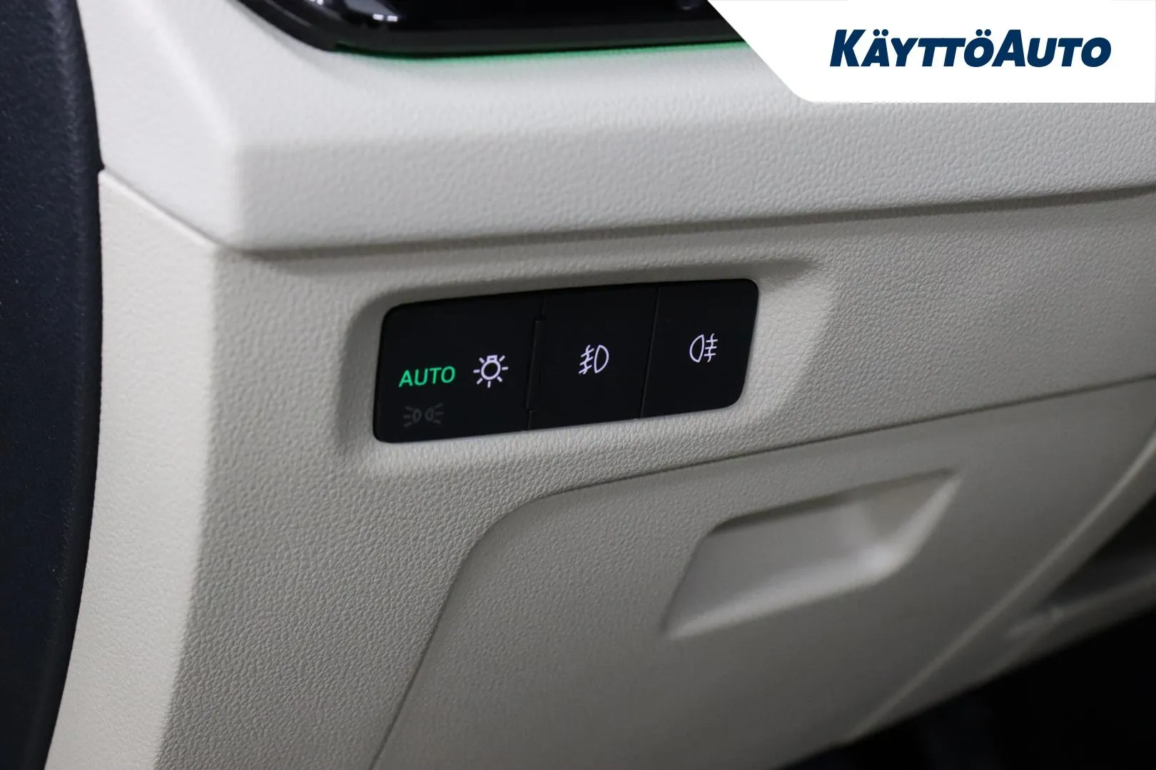 Skoda Octavia CPX-547 carousel image