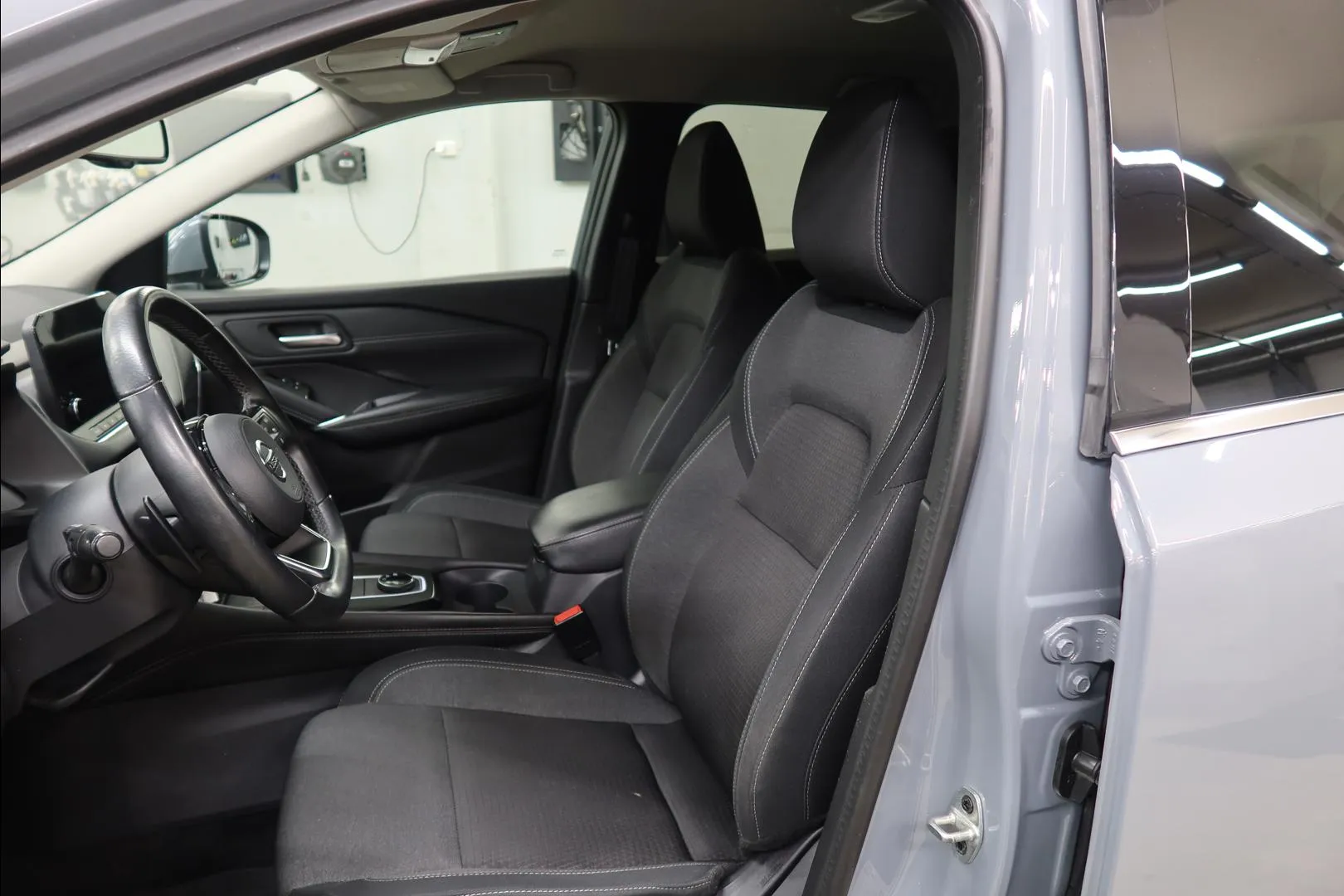 Nissan Qashqai NMI-736 carousel image