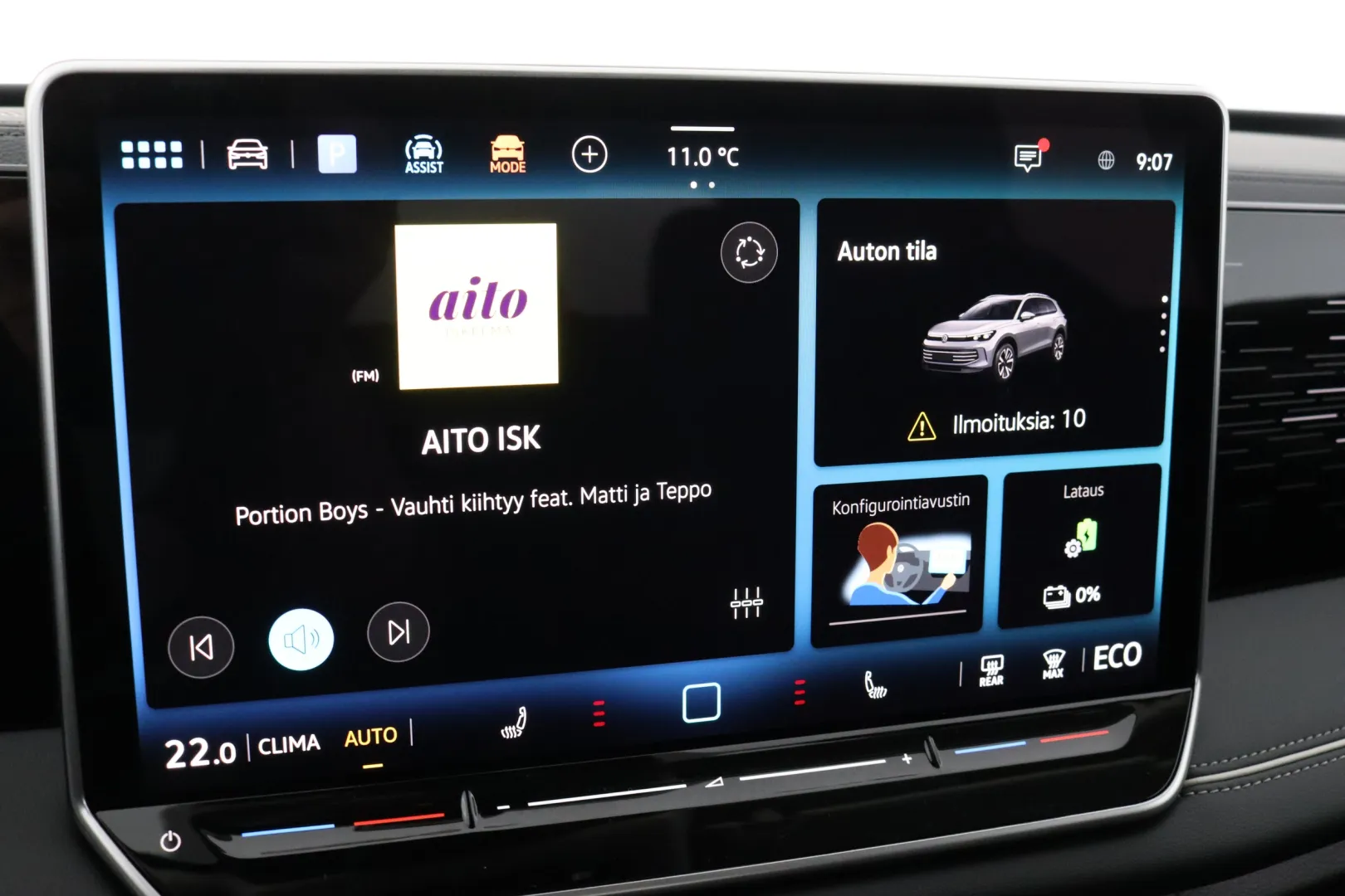 Volkswagen Tiguan LTM-751 carousel image