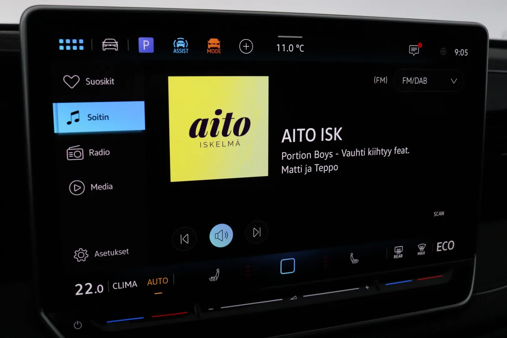 Volkswagen Tiguan LTM-751 carousel image