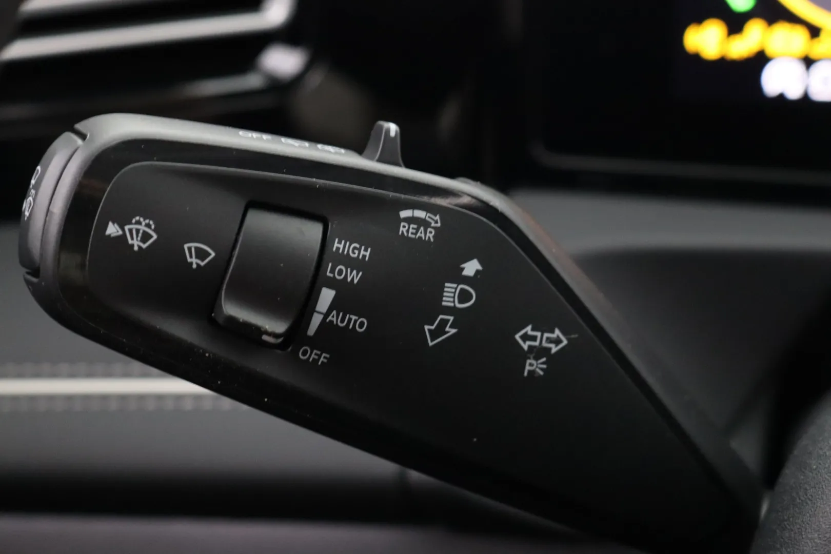 Volkswagen Tiguan LTM-751 carousel image