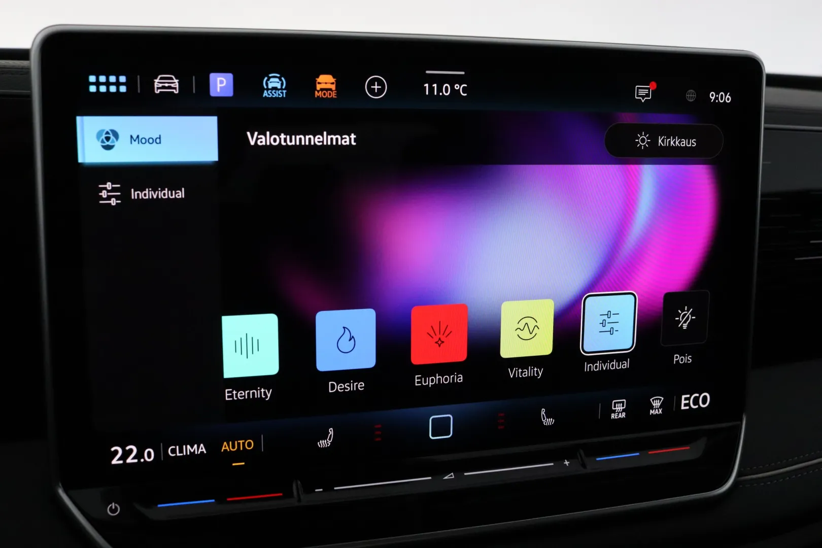 Volkswagen Tiguan LTM-751 carousel image