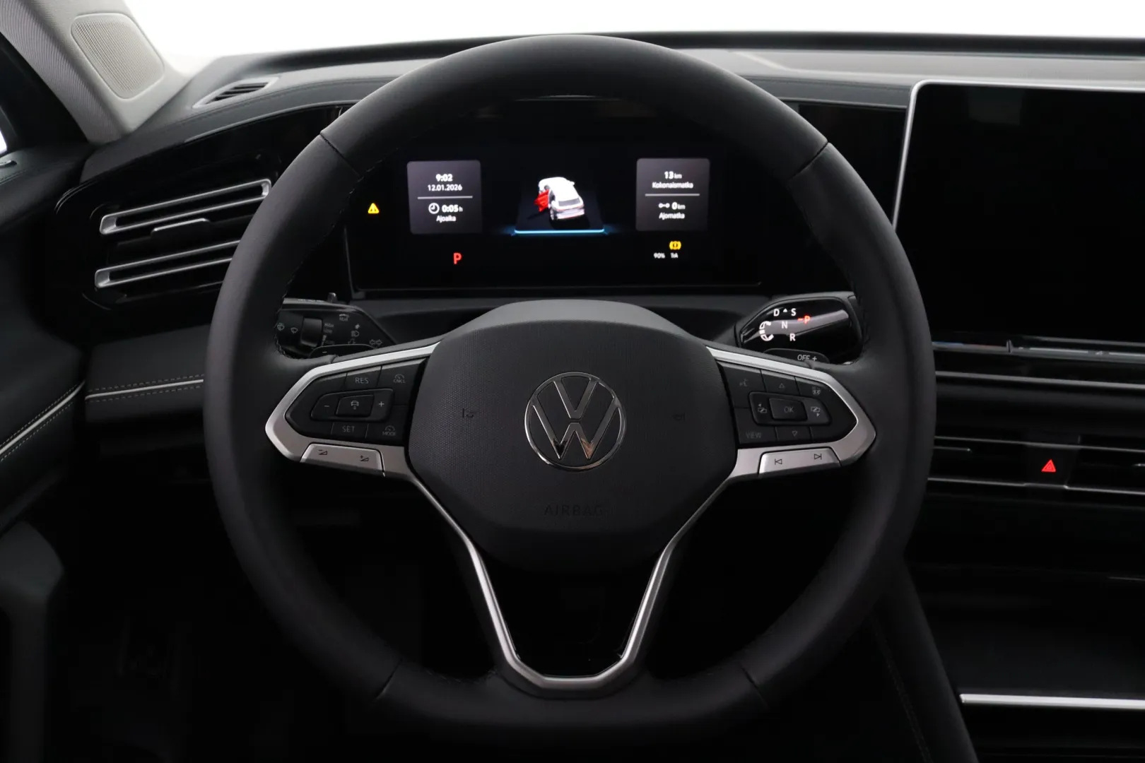 Volkswagen Tiguan LTM-751 carousel image